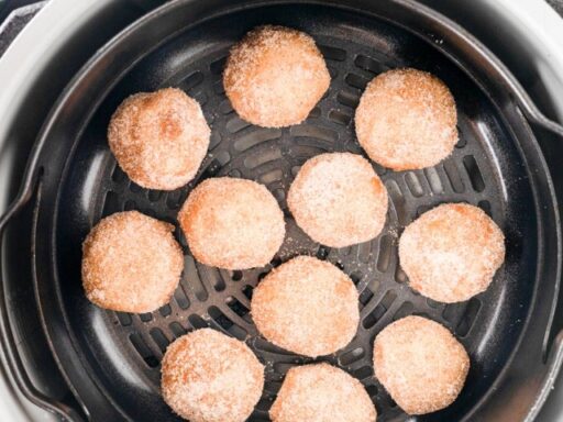 Make Healthy Pumpkin Donut Holes With an Air Fryer