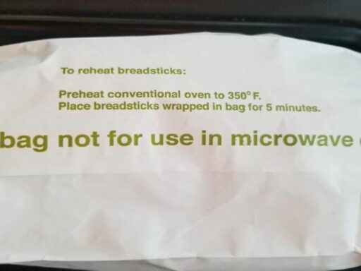 How to Reheat Olive Garden Breadsticks in an Air Fryer